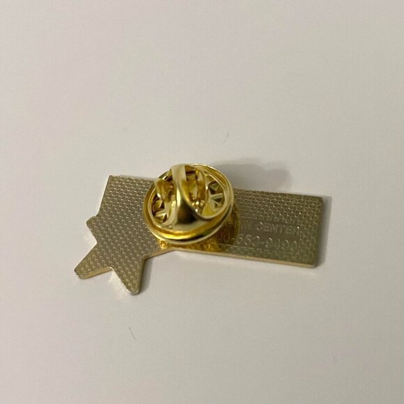 Outback Steakhouse Pin Ace Star Design - Picture 9 of 11